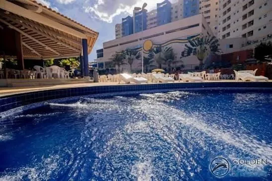Piscina com hidromassagem no clube
